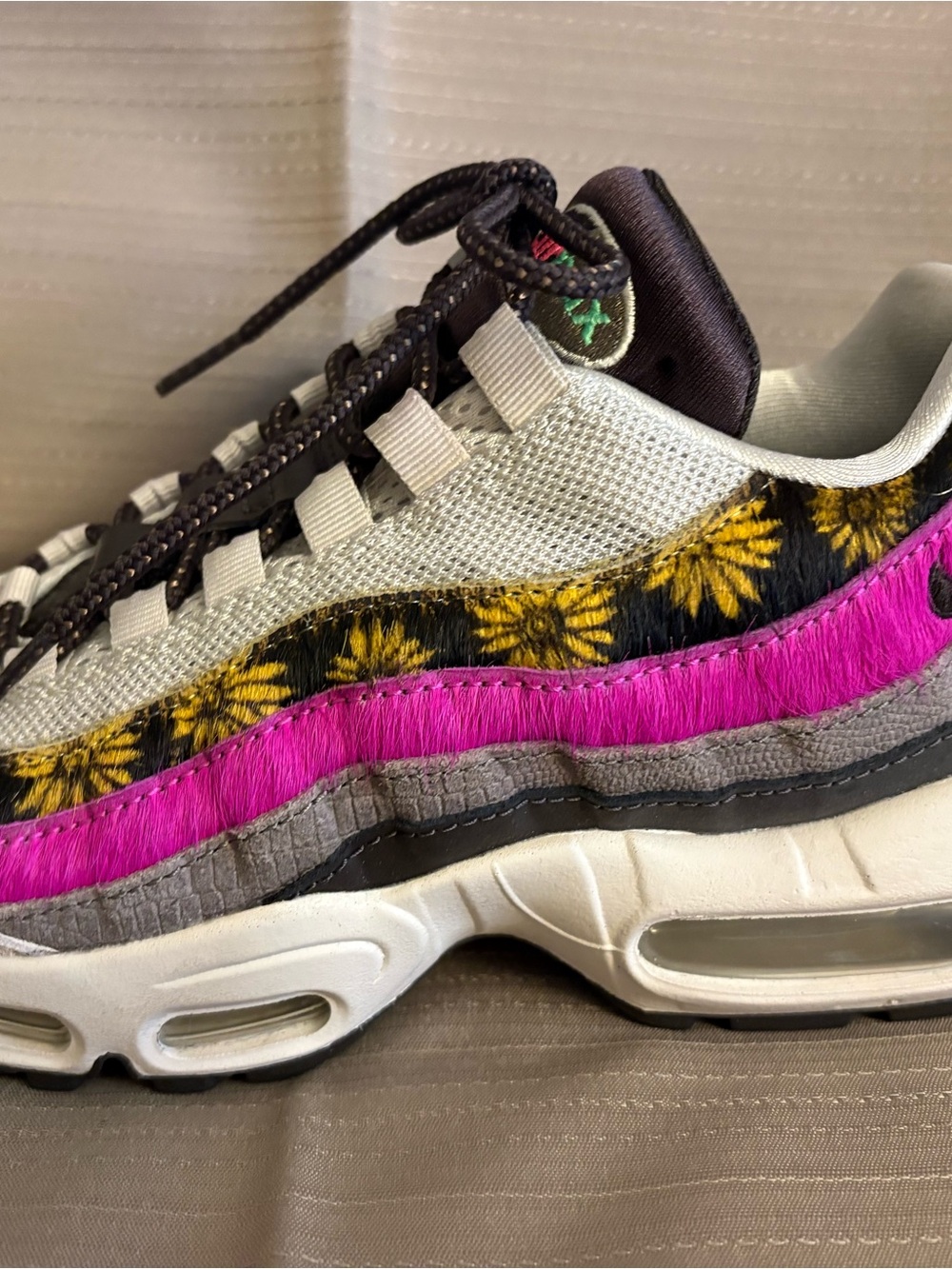 Nike Women’s Air Max 95 Sunflower and Leopard - Picture 4 of 10